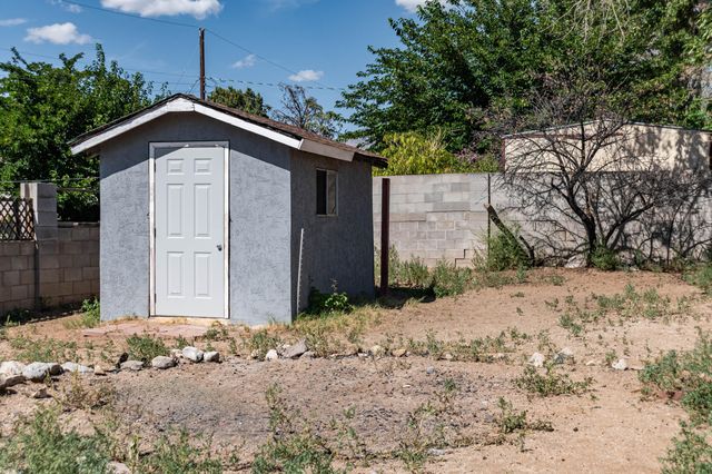 12205 Victoria Falls Drive NE, Albuquerque, NM 87111