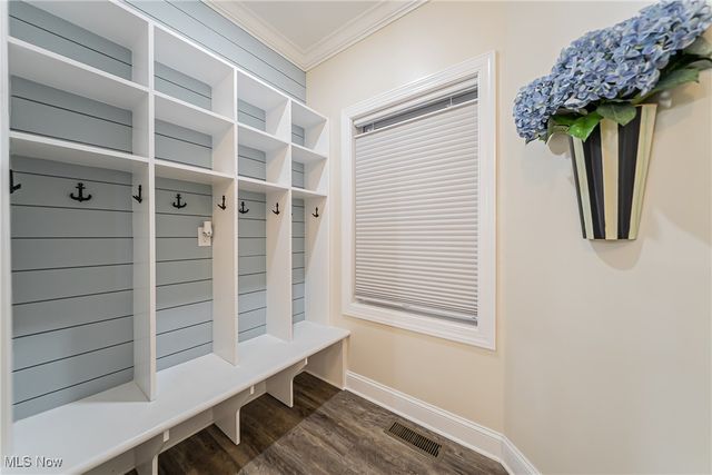 203 Whispering Shores, Vermilion, OH 44089