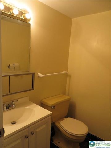 1701 Independence Court, South Whitehall Twp, PA 18104