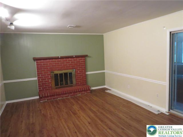 1701 Independence Court, South Whitehall Twp, PA 18104