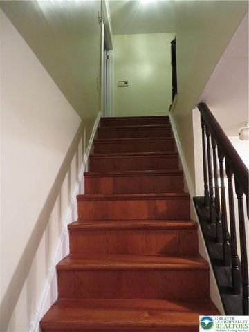 1701 Independence Court, South Whitehall Twp, PA 18104