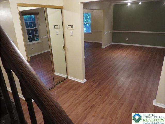 1701 Independence Court, South Whitehall Twp, PA 18104