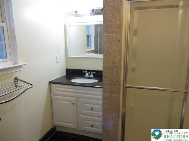 1701 Independence Court, South Whitehall Twp, PA 18104