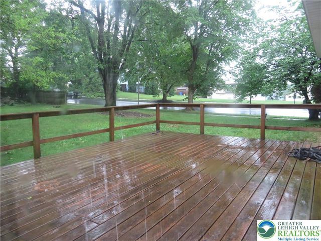 1701 Independence Court, South Whitehall Twp, PA 18104