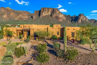 2443 N SIXSHOOTER Road, Apache Junction, AZ 85119