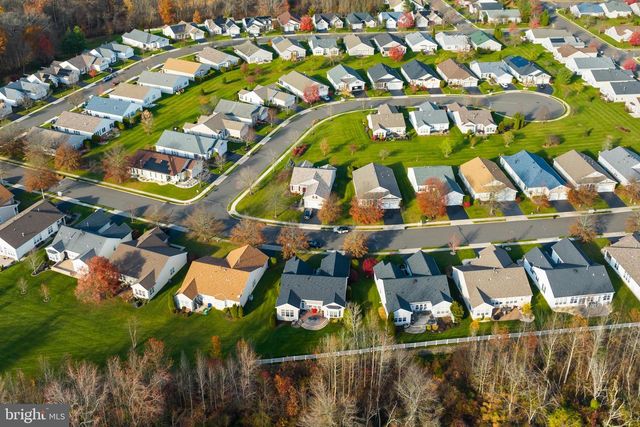 25 ELLINGTON DR, Columbus, NJ 08022