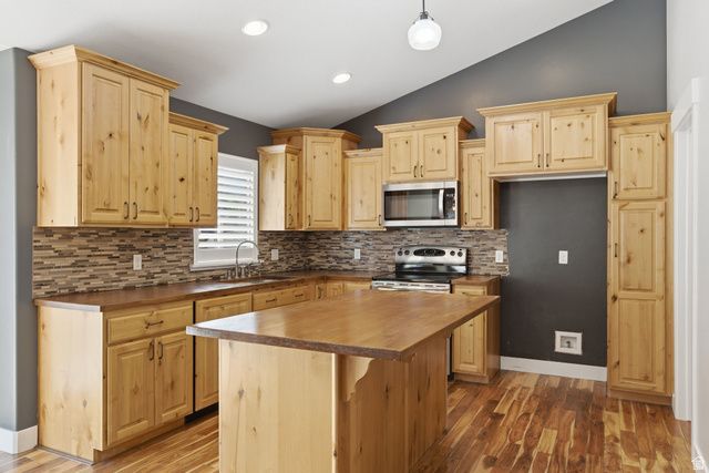 387 S 1000 E, Santaquin, UT 84655