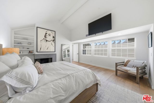 13082 Mindanao Way 27, Marina Del Rey, CA 90292