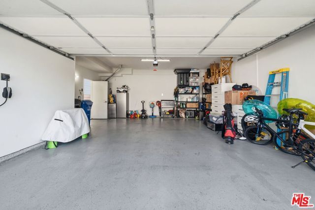 13082 Mindanao Way 27, Marina Del Rey, CA 90292