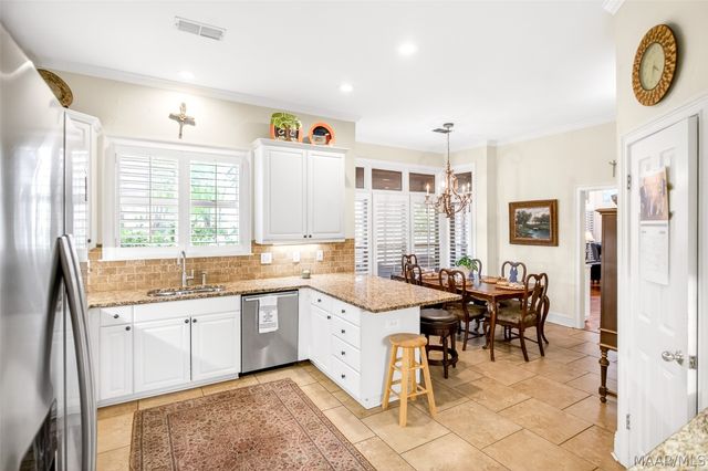 9846 Wynchase Circle, Montgomery, AL 36117