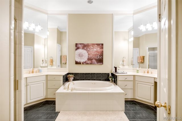 9846 Wynchase Circle, Montgomery, AL 36117