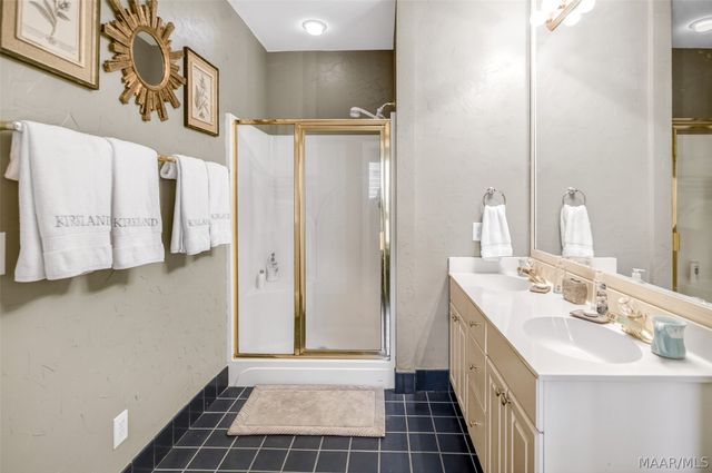 9846 Wynchase Circle, Montgomery, AL 36117