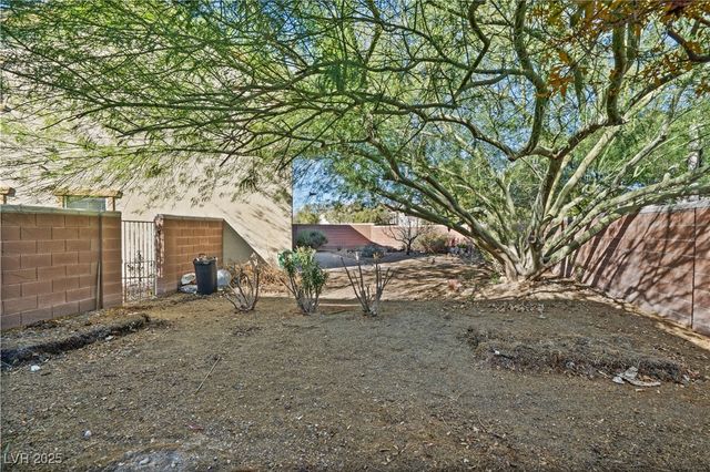 5964 Feral Garden Street, North Las Vegas, NV 89031