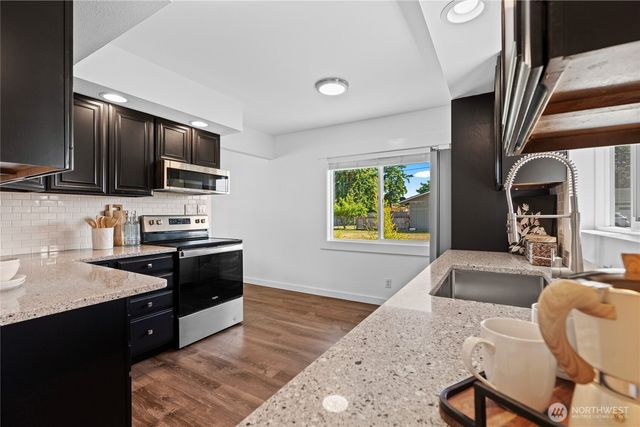 8145 Sandy Hook Terrace, Clinton, WA 98236