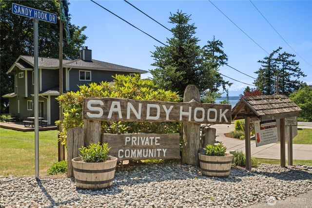 8145 Sandy Hook Terrace, Clinton, WA 98236