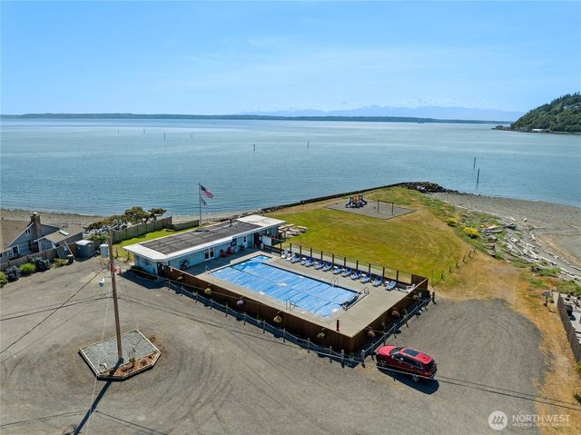 8145 Sandy Hook Terrace, Clinton, WA 98236