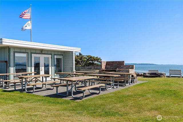 8145 Sandy Hook Terrace, Clinton, WA 98236