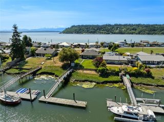 8145 Sandy Hook Terrace, Clinton, WA 98236