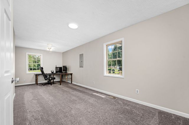 337 Allie Boynton Dr, Manchester, TN 37355