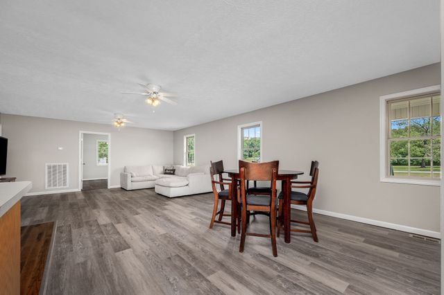 337 Allie Boynton Dr, Manchester, TN 37355