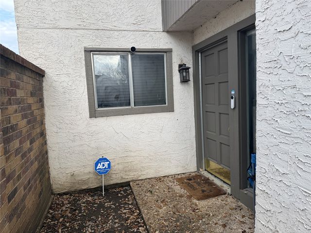 9822 Amberton Parkway, Dallas, TX 75243