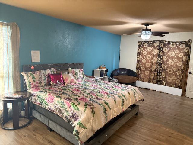 9822 Amberton Parkway, Dallas, TX 75243