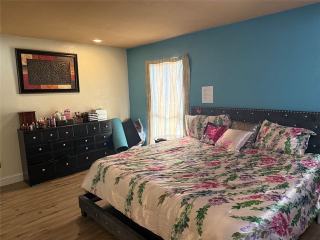 9822 Amberton Parkway, Dallas, TX 75243