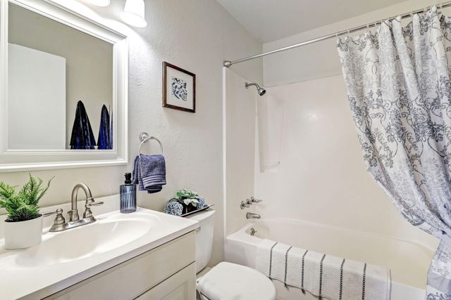 11213 Chico Road NE, Albuquerque, NM 87123