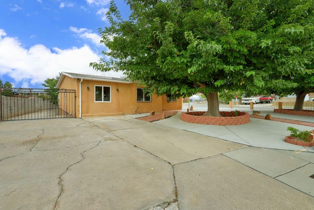 11213 Chico Road NE, Albuquerque, NM 87123