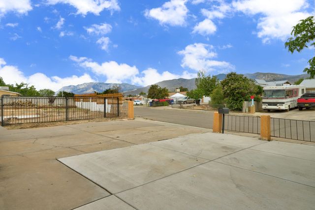 11213 Chico Road NE, Albuquerque, NM 87123