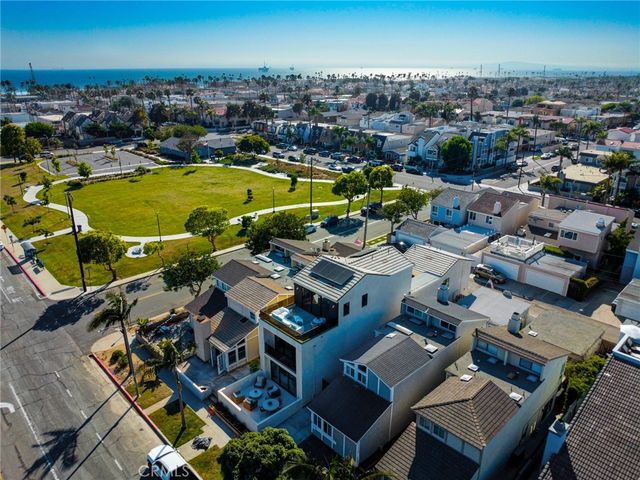 505 17th Street, Huntington Beach, CA 92648