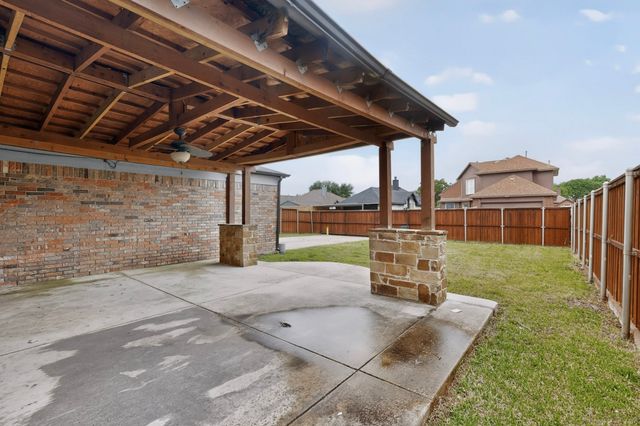 2101 Walden Place, Mesquite, TX 75181
