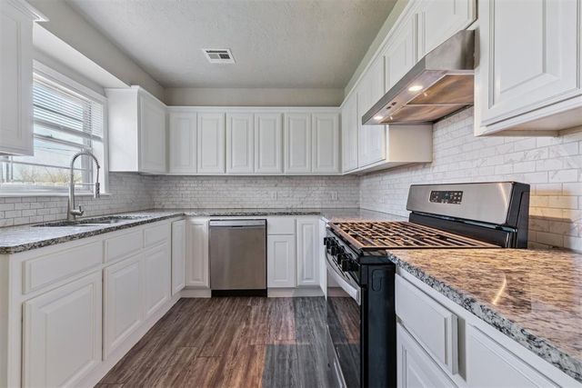 911 Sandra Drive, Midwest City, OK 73110