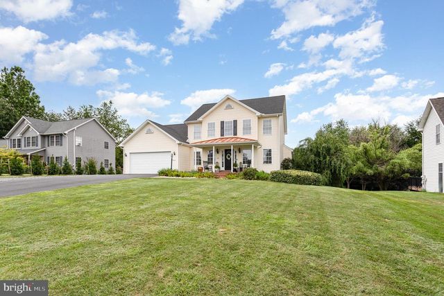 210 SUNSET DR, Mount Holly Springs, PA 17065