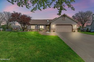 1795 Arrow Lane, Perrysburg, OH 43551