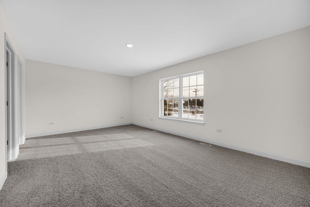 Image 16 of property listing at 5410 135th Street, Crestwood, IL 60418
