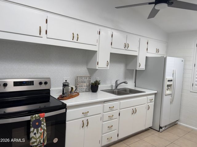 10376 W Oakmont Drive, Sun City, AZ 85351