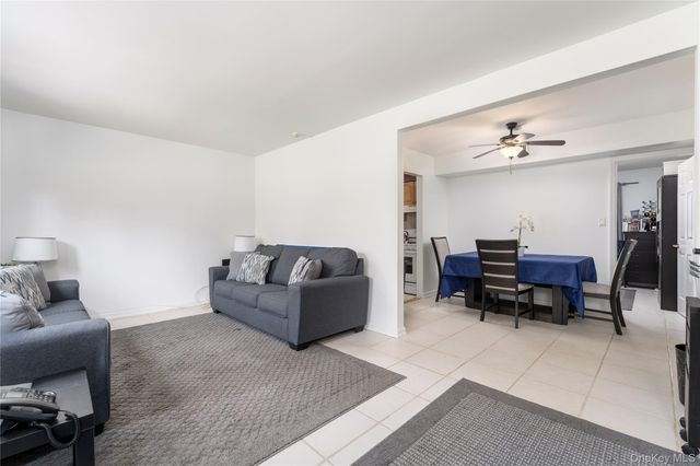 28 Bailey Court 28, Middle Island, NY 11953