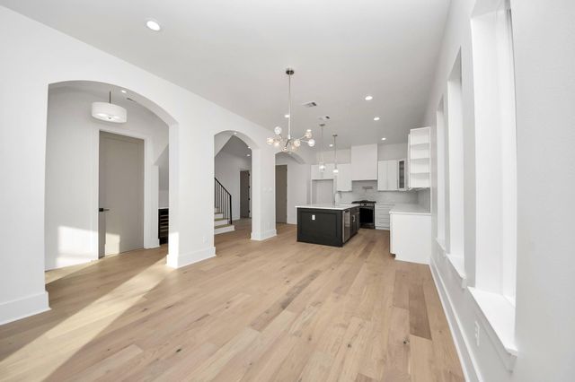 4206 Oxford Street, Houston, TX 77022