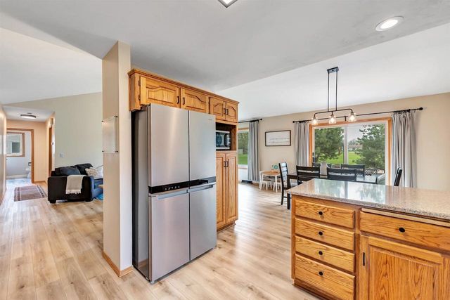 240 ALISON COURT, Wrightstown, WI 54180