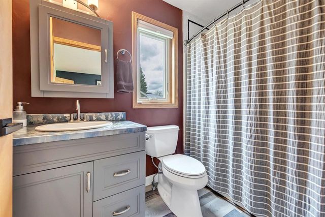 240 ALISON COURT, Wrightstown, WI 54180