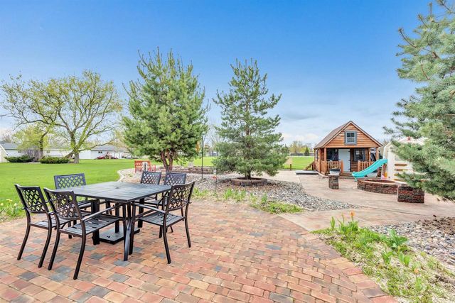 240 ALISON COURT, Wrightstown, WI 54180