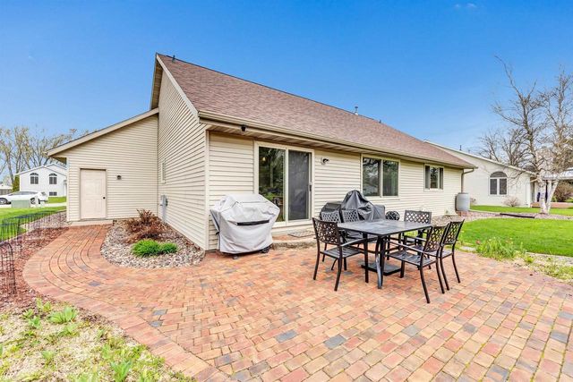 240 ALISON COURT, Wrightstown, WI 54180