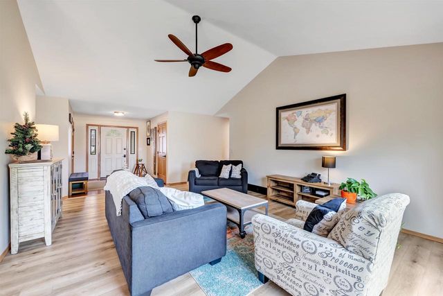 240 ALISON COURT, Wrightstown, WI 54180