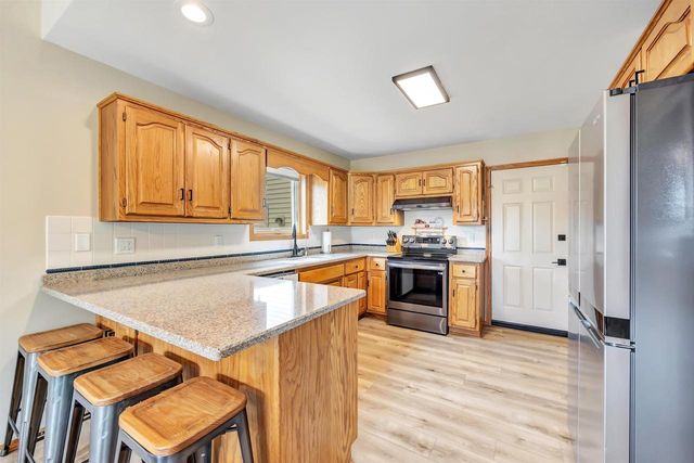 240 ALISON COURT, Wrightstown, WI 54180