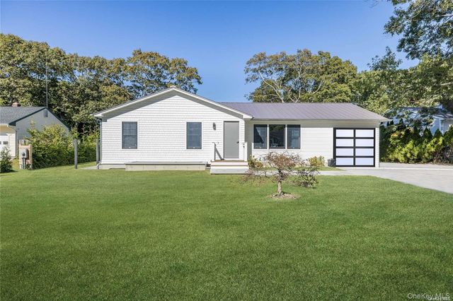69 School Street, Hampton Bays, NY 11946
