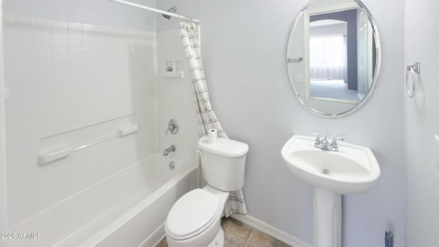 7320 S 15TH Drive, Phoenix, AZ 85041