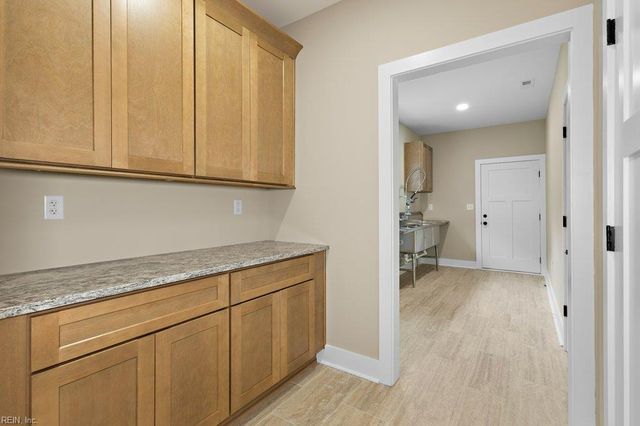 2907 Seven Eleven RD, Chesapeake, VA 23322