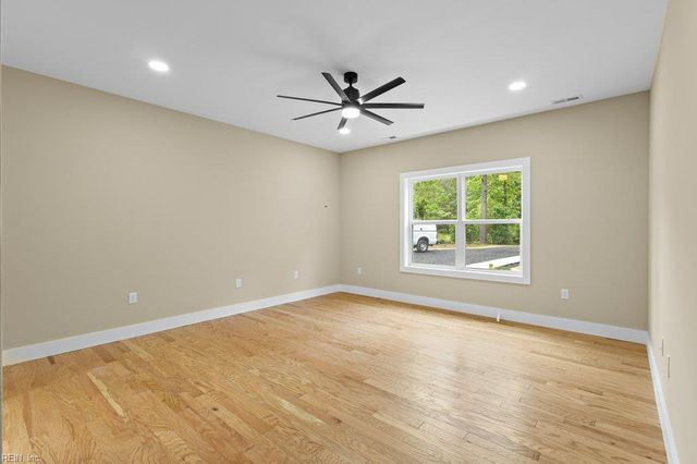 2907 Seven Eleven RD, Chesapeake, VA 23322