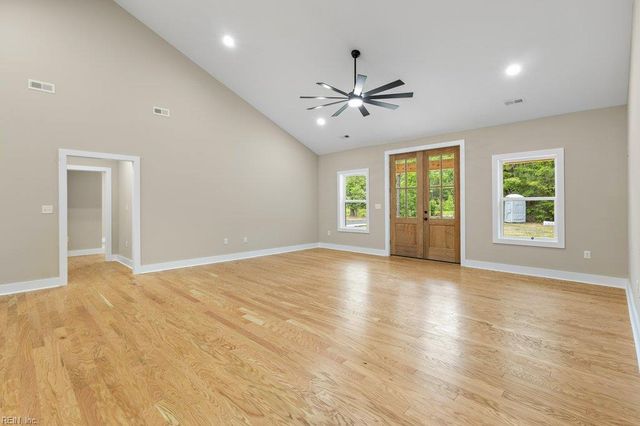 2907 Seven Eleven RD, Chesapeake, VA 23322
